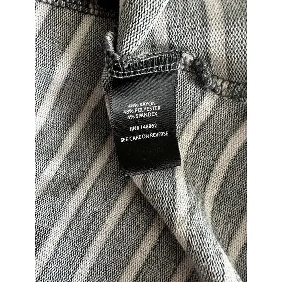 Torrid Item 16150259 Super Soft Stripe V-Neck High Low Tunic Gray White Size 2 - Picture 5 of 6